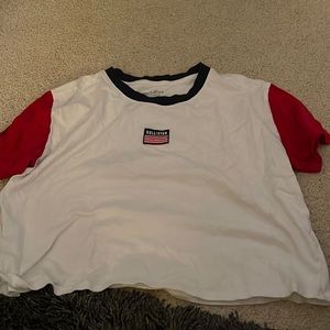 Hollister cropped tee